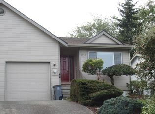 1515 16th St, Anacortes, WA 98221