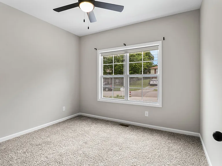 409 Cook Dr #B — Photo 30