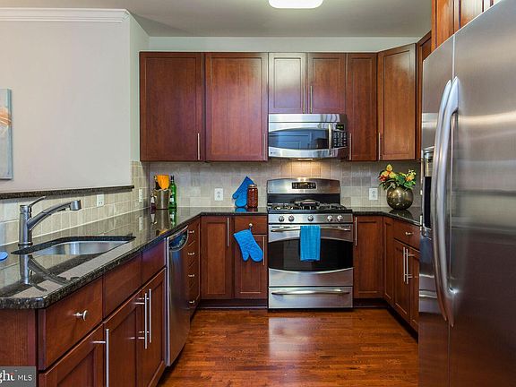 3rd image of 800 Admirals Way Unit 1830