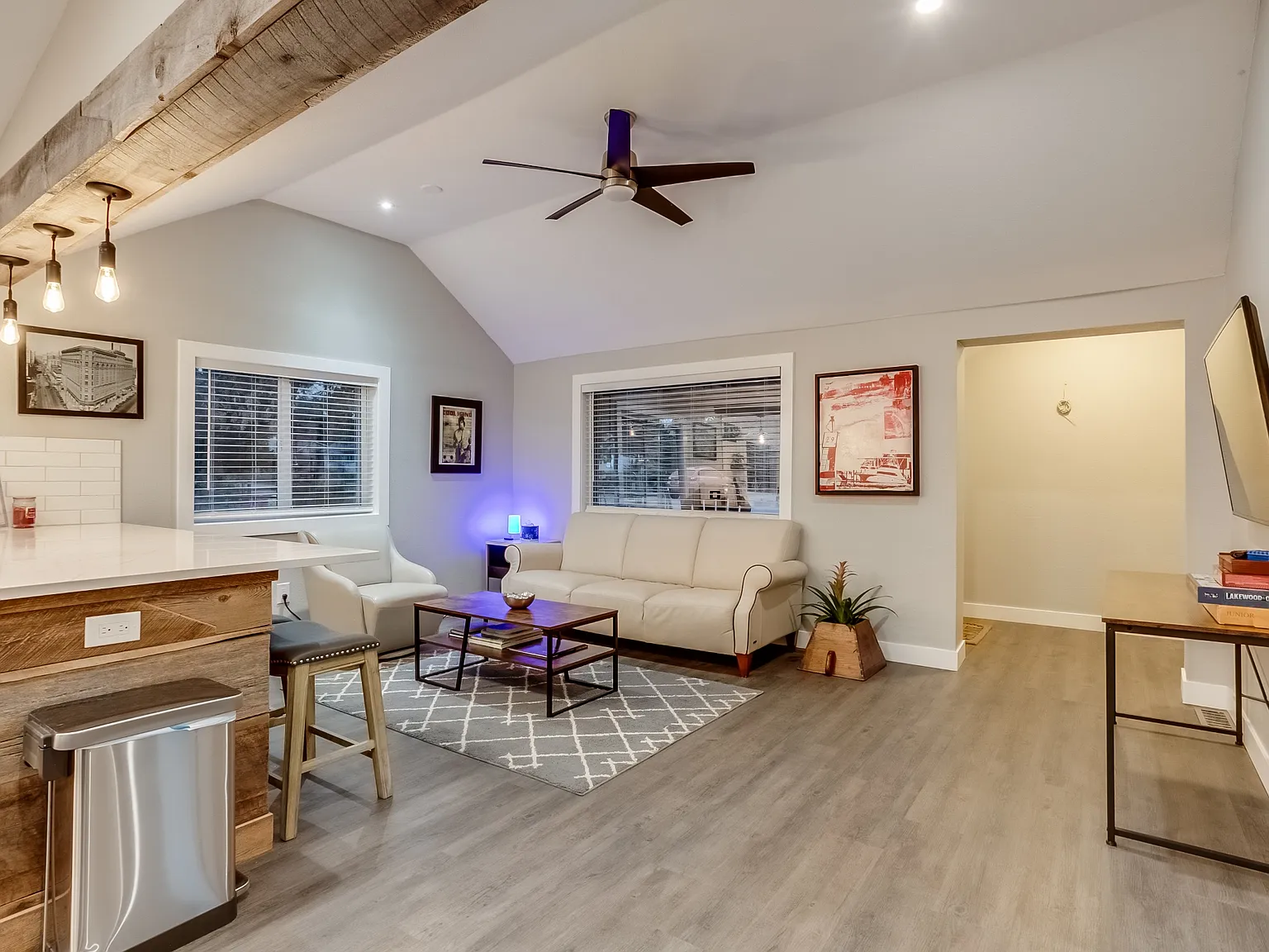 4 bed, $8,820 — Photo 2