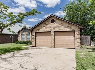 313 Rodeo Dr, Keller, TX 76248