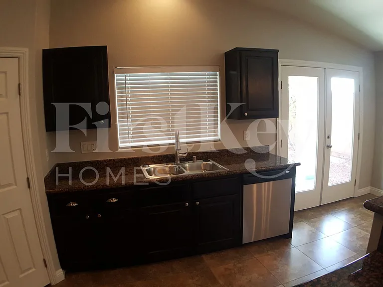 5728 Hornbrook St — Photo 8