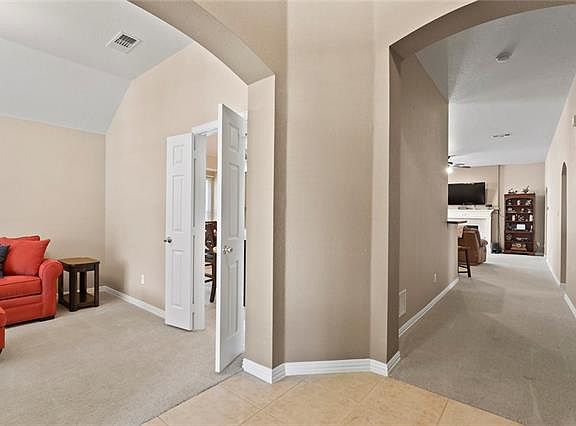 3rd image of 5428 Broken Bend Dr