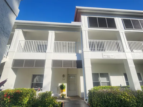 965 Tarpon Cove Dr APT 202, Naples, FL 34110