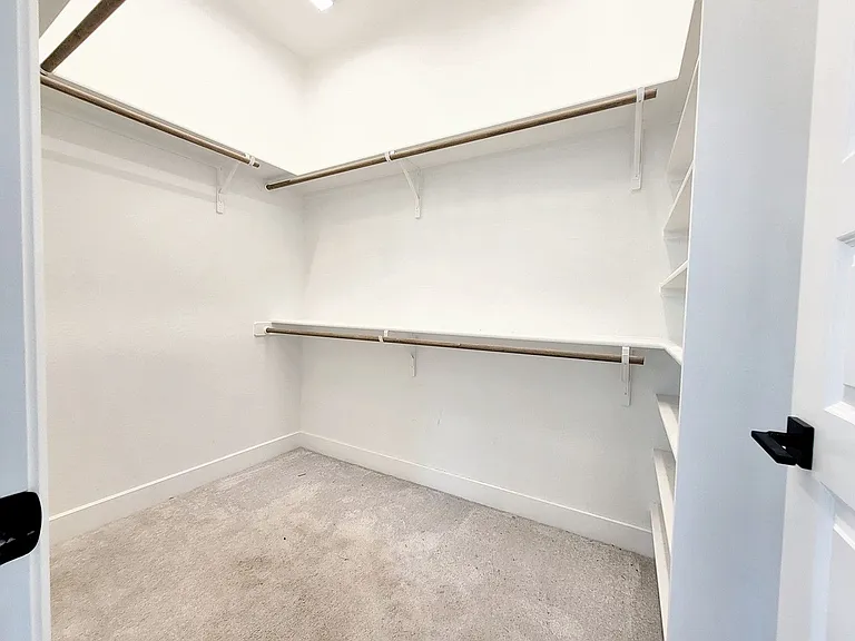 513 Three Feathers Ct — Photo 10
