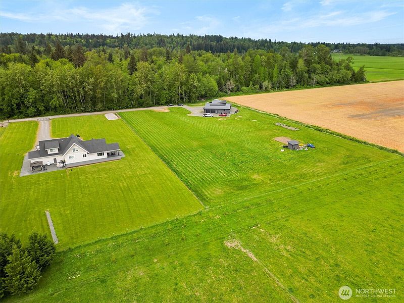 5th image of 3183 McGee Road