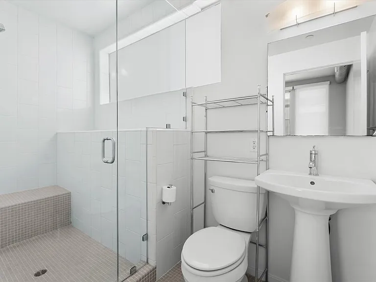 4151 Redwood Ave #305 — Photo 18