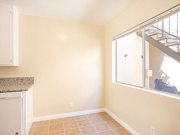 5th image of 99 N Hermosa Ave APT C