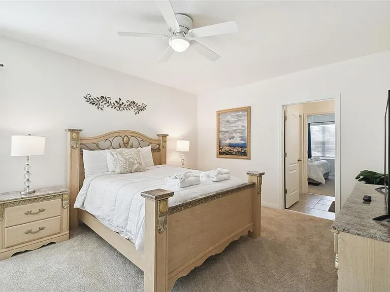 7704 Oakmoss Loop — Photo 14