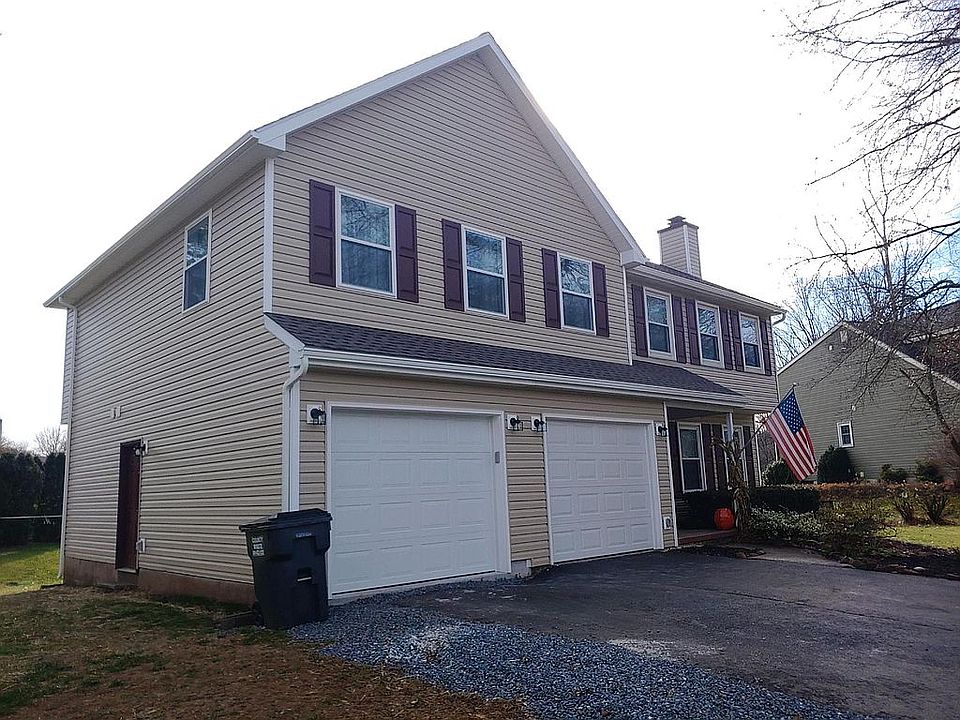 2nd image of 4 Woodcock Ct