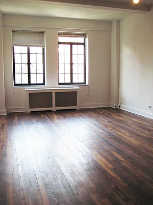 Rented by Segallis Real Estate | media 16