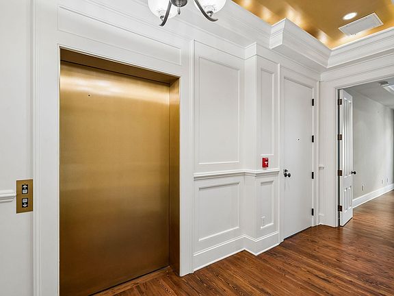 5th image of 36 Prioleau St Unit O