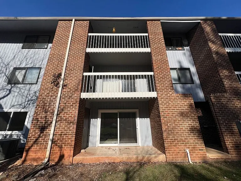 1014 Sandlin Pl #B — Photo 18