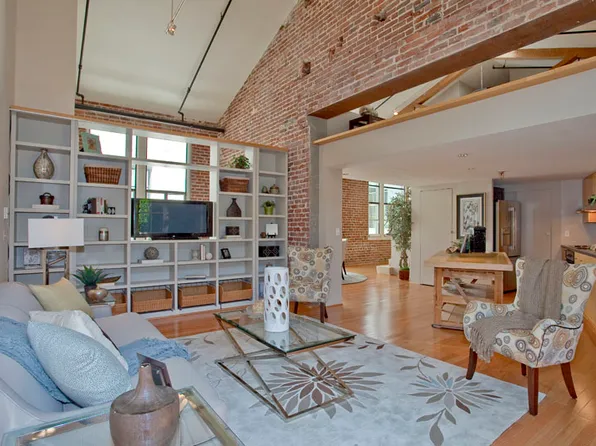 461 2nd St #329C, San Francisco, CA 94127