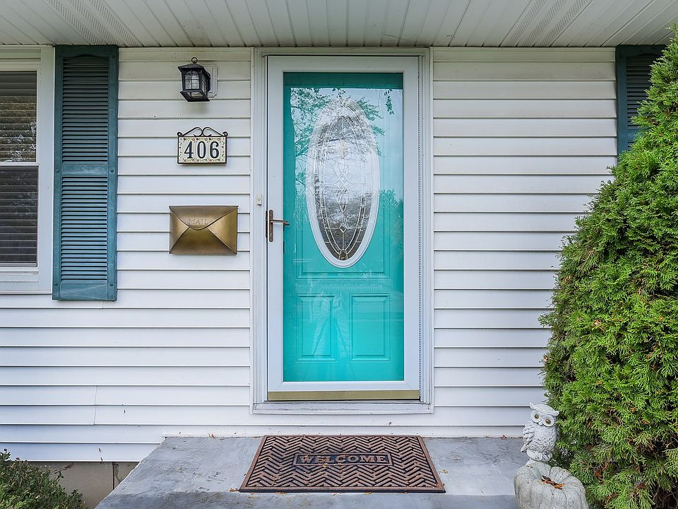 CUTEST FRONT DOOR!