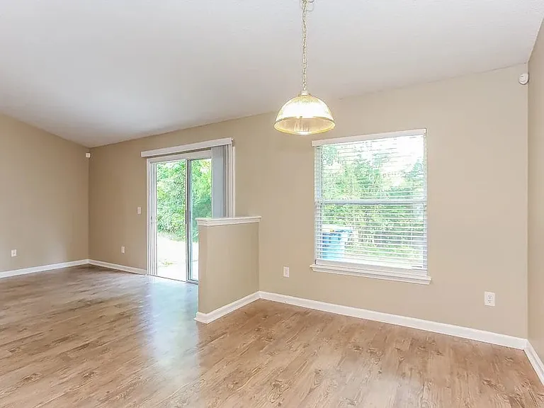 10938 Apple Blossom Trl E — Photo 3