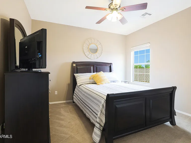 15941 W Mauna Loa Ln — Photo 20