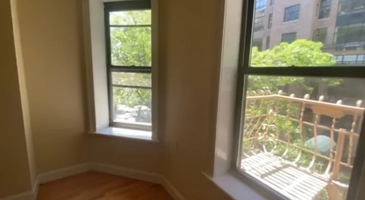 Rented by Manhattan Dwelling Corporation | media 21