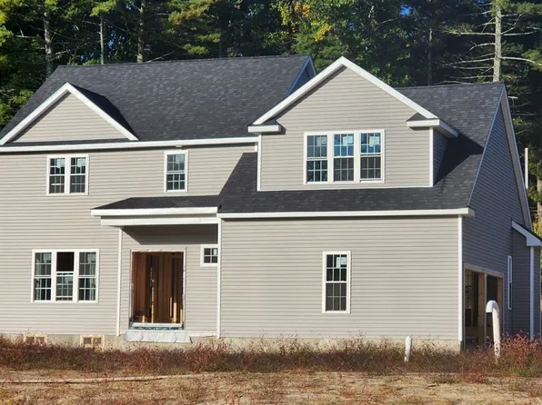 101 Quinapoxet St, Jefferson, MA 01522