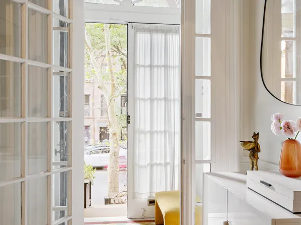 100 6th Avenue image 26 of 27