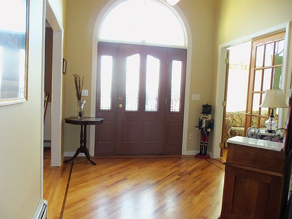 2 Story Entry Foyer