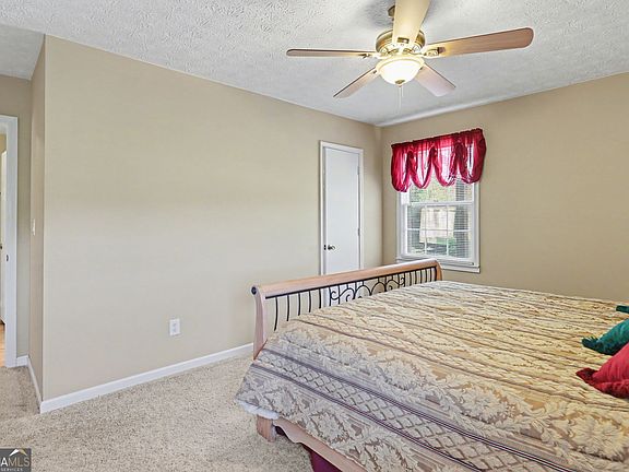 24th image of 542 Eastern Cross Ln