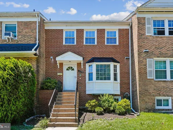 3058 Covington St, Fairfax, VA 22031