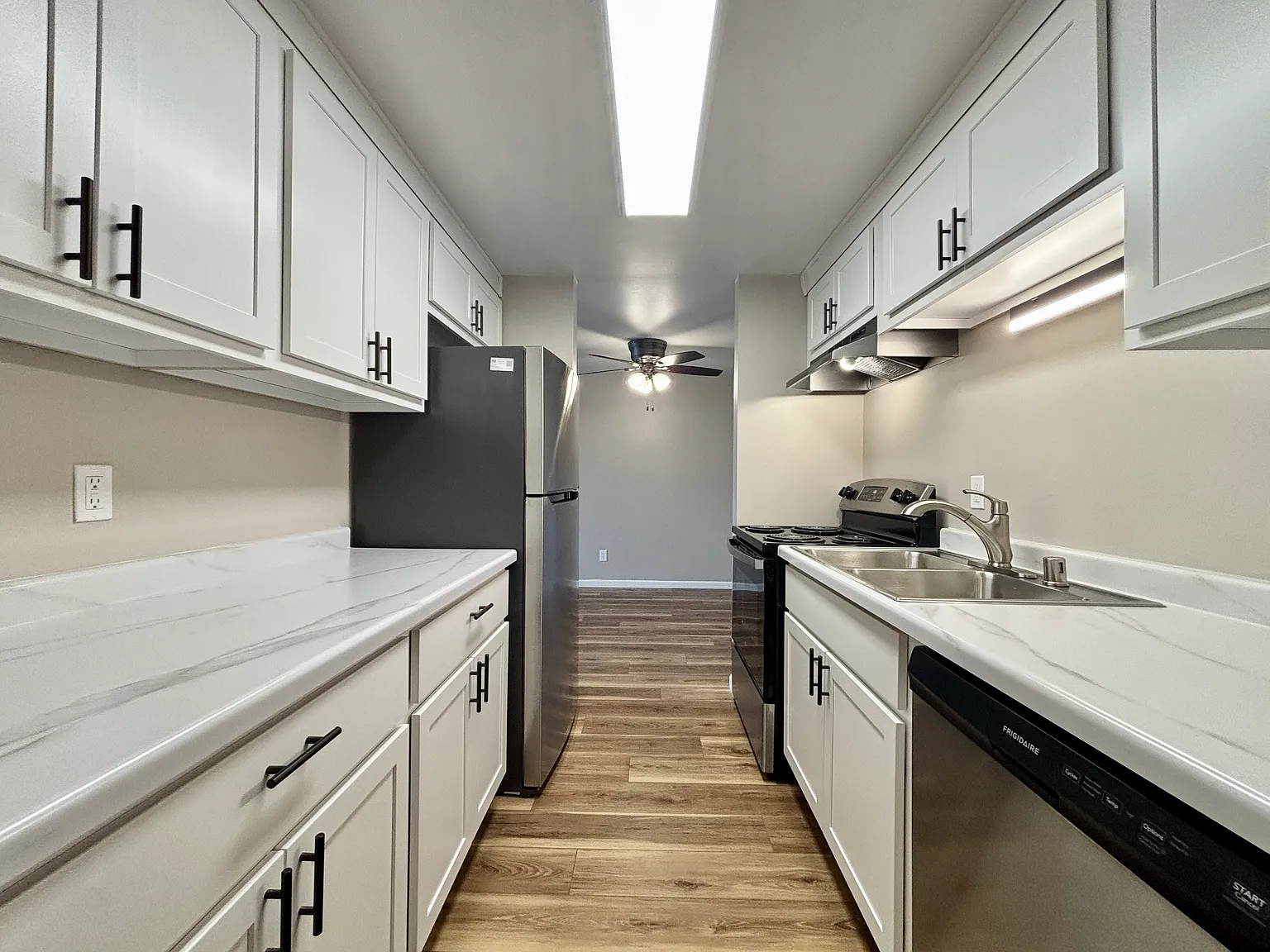2 bed, 785 sqft, $1,270 — Photo 1
