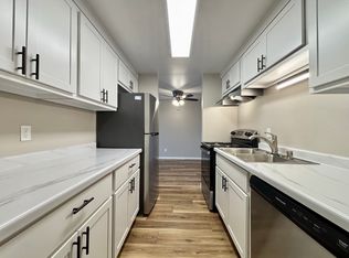 1116 Ann St APT 8, Madison, WI 53713