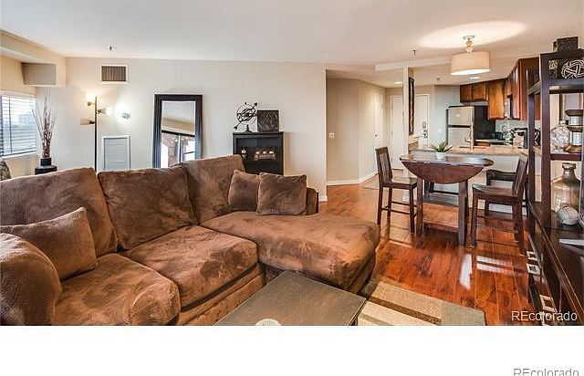 1st image of 100 Park Ave W APT 605