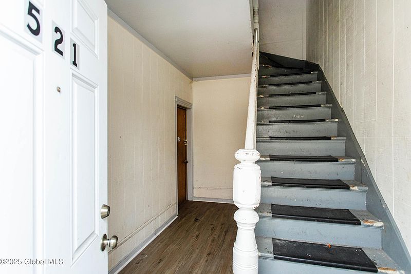 4th image of 521 Washington Avenue
