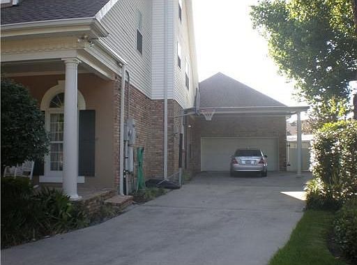 4th image of 429 Amethyst St