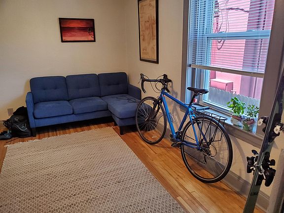 2nd image of 1530 N Pearl St #5