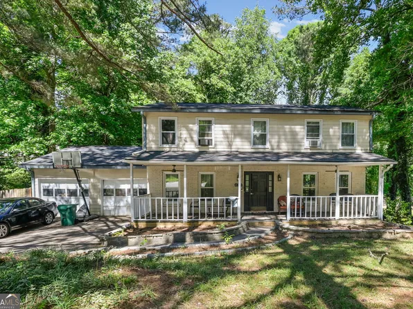 488 Allana Ct, Stone Mountain, GA 30087