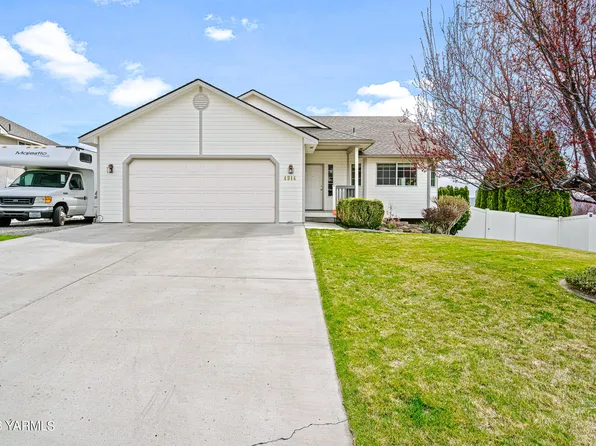 4914 Overbluff Dr, Yakima, WA 98901