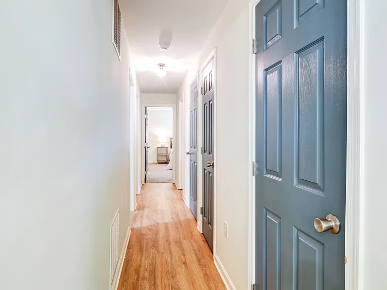 2560 Iron Springs Rd — Photo 27