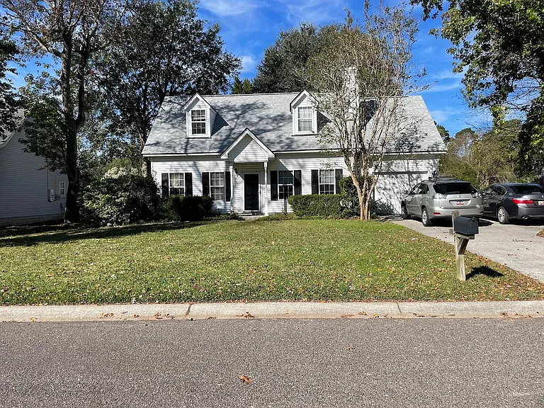 1657 Lauda Dr — Photo 1