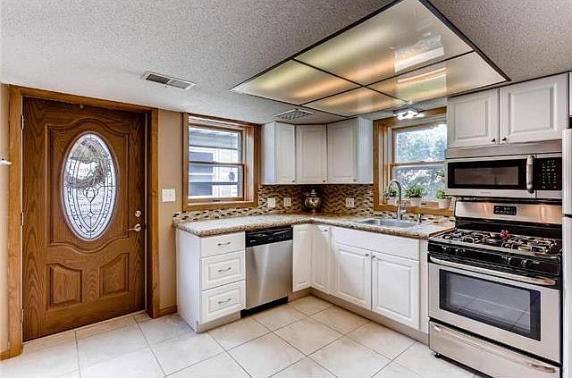 2nd image of 4837 Brunswick Rd APT 1
