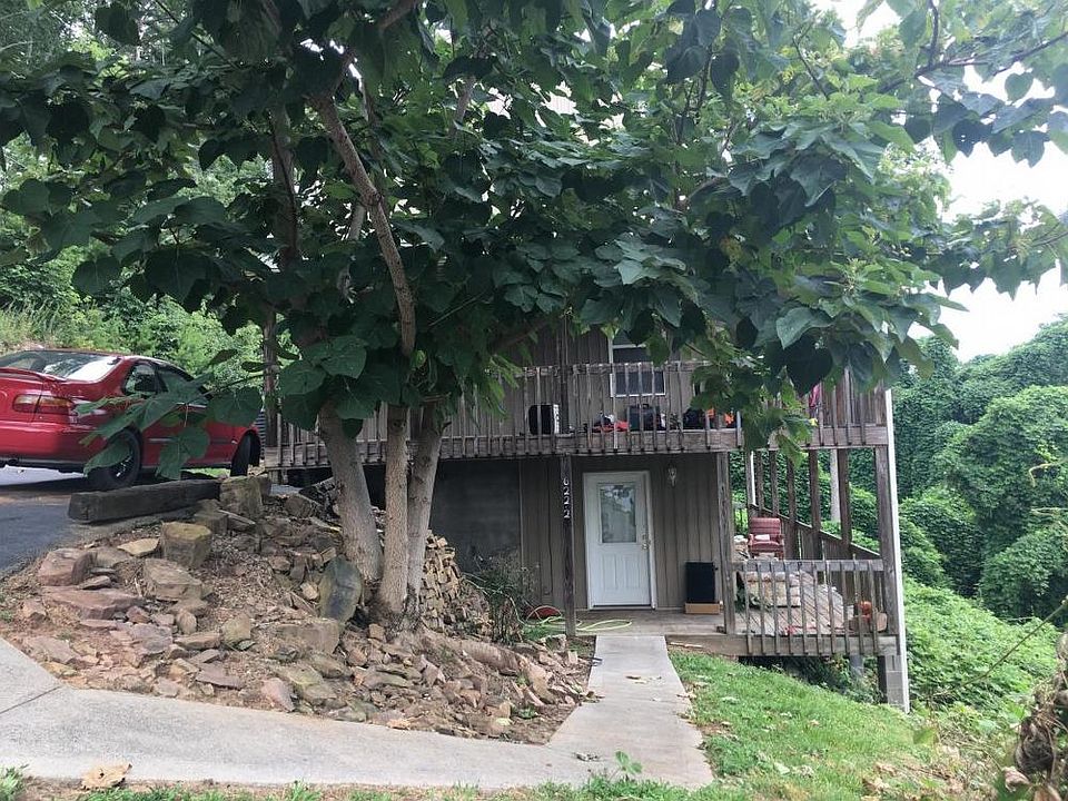 2nd image of 622 N Cunningham Rd #1