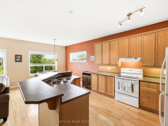 5th image of 179 Fenning Dr