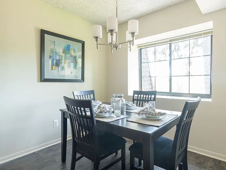La Maison Apartments — Photo 94