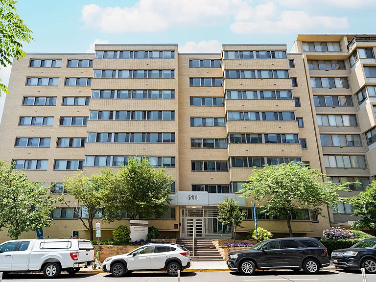 Potomac Park building exterior