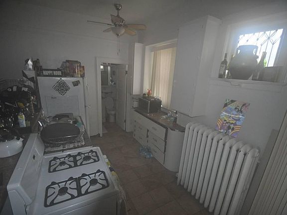5th image of 973 N Main St APT 8