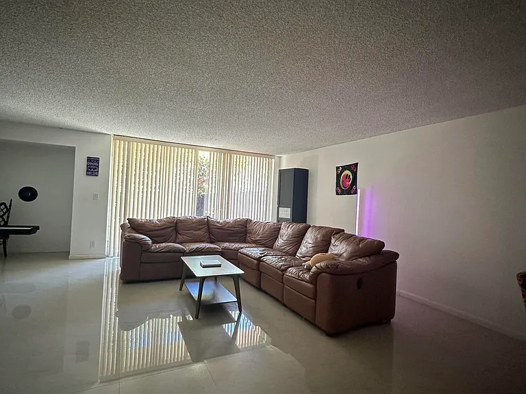 2414 NE 11th St #161 — Photo 5