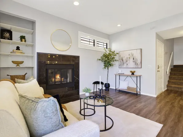 2218 River Run Dr Unit 110, San Diego, CA 92108