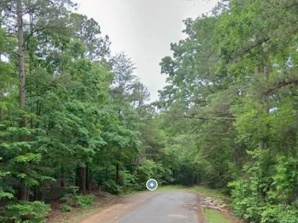 4 Leaman Road, Robbins, NC 27325