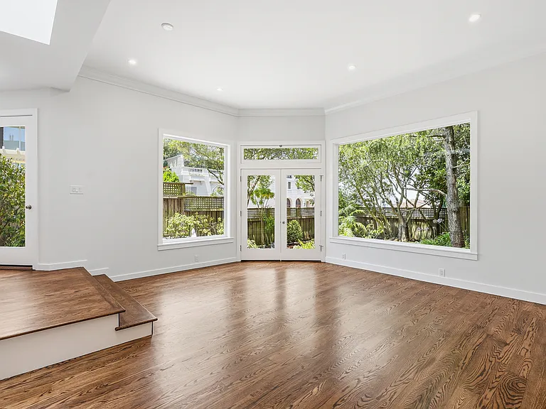2998 Pacific Ave — Photo 29