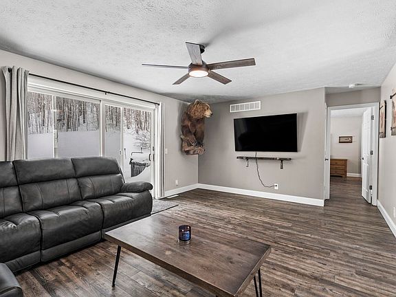 4th image of 6081 Riley Ridge Ln