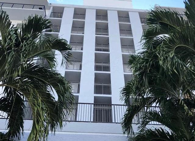 1st image of 899 West Ave #Phe
