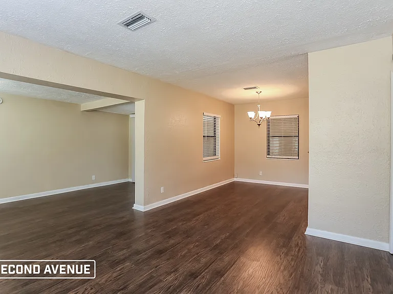 406 Nightingale Rd — Photo 7